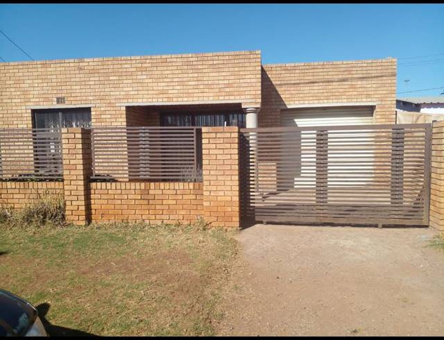 3 BEDROOM HOUSE FOR SALE IN KATLEHONG SOUTH
